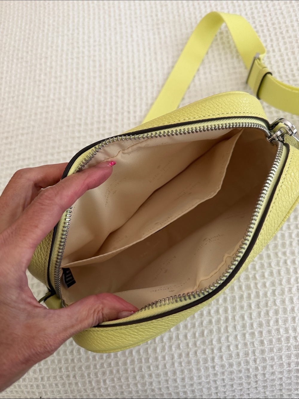 kate spade Tennis Ball green Crossbody with Matching detachable Coin Pouch - Picture 4 of 13